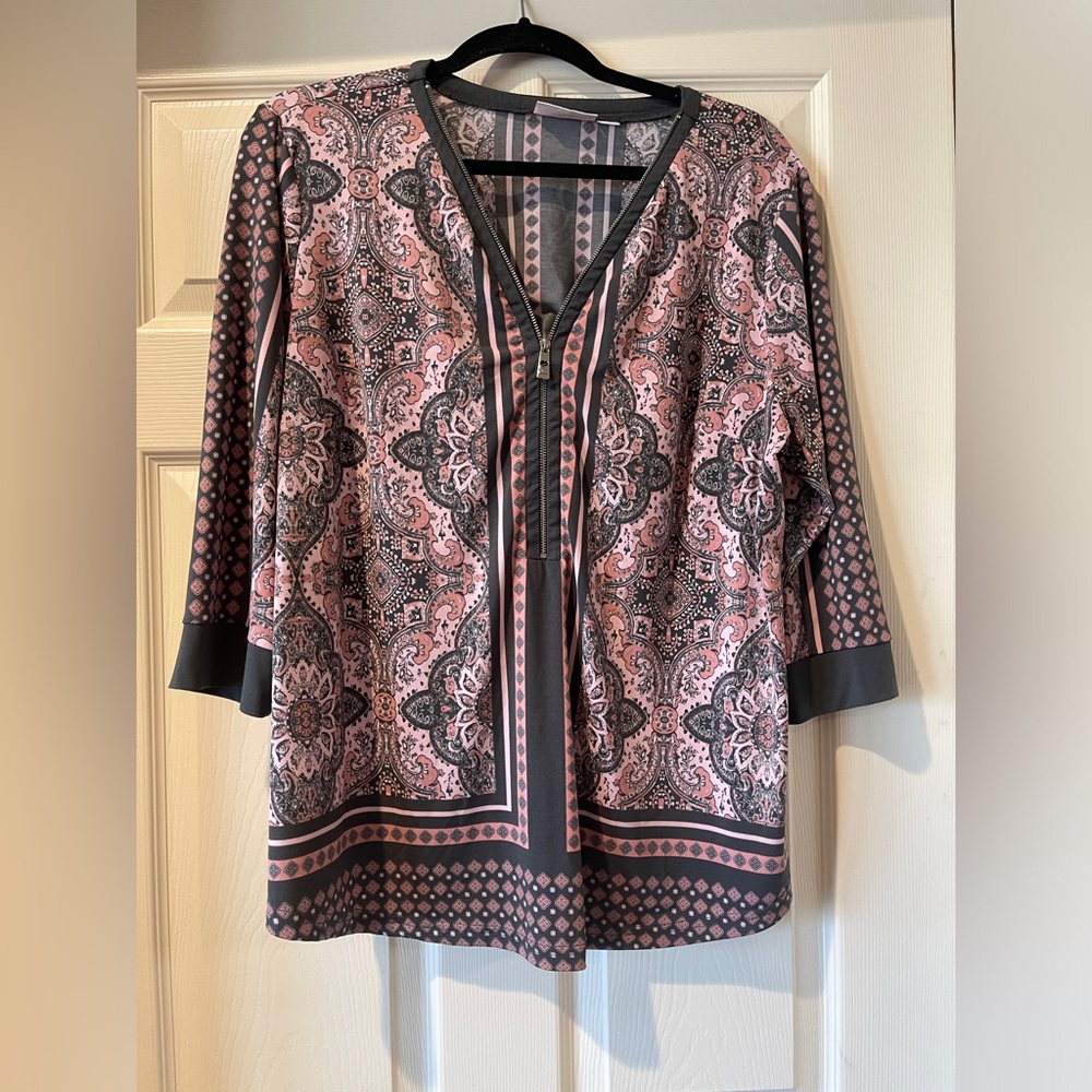 Kim Gravel top